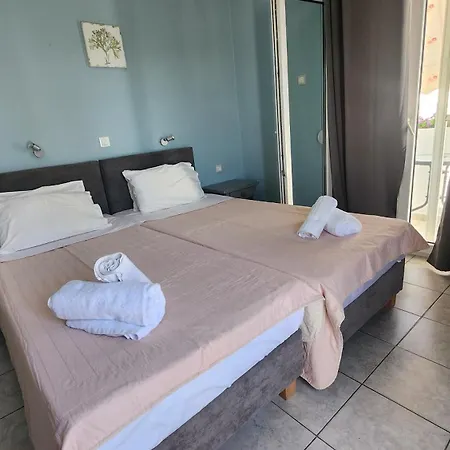 στούντιο 'ανδρέας' * Μαστιχάρι